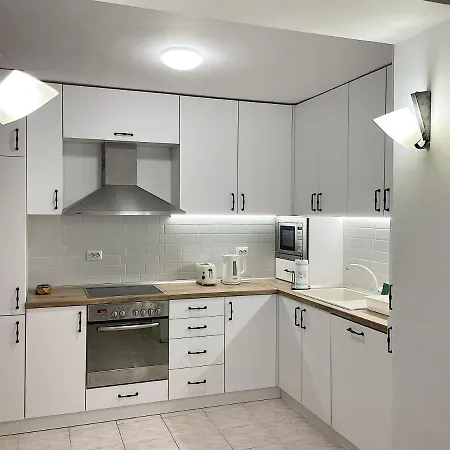 Διαμέρισμα Fenix 2 Bedroom Center