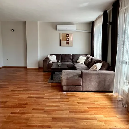 Fenix 2 Bedroom Center Apartament Varna